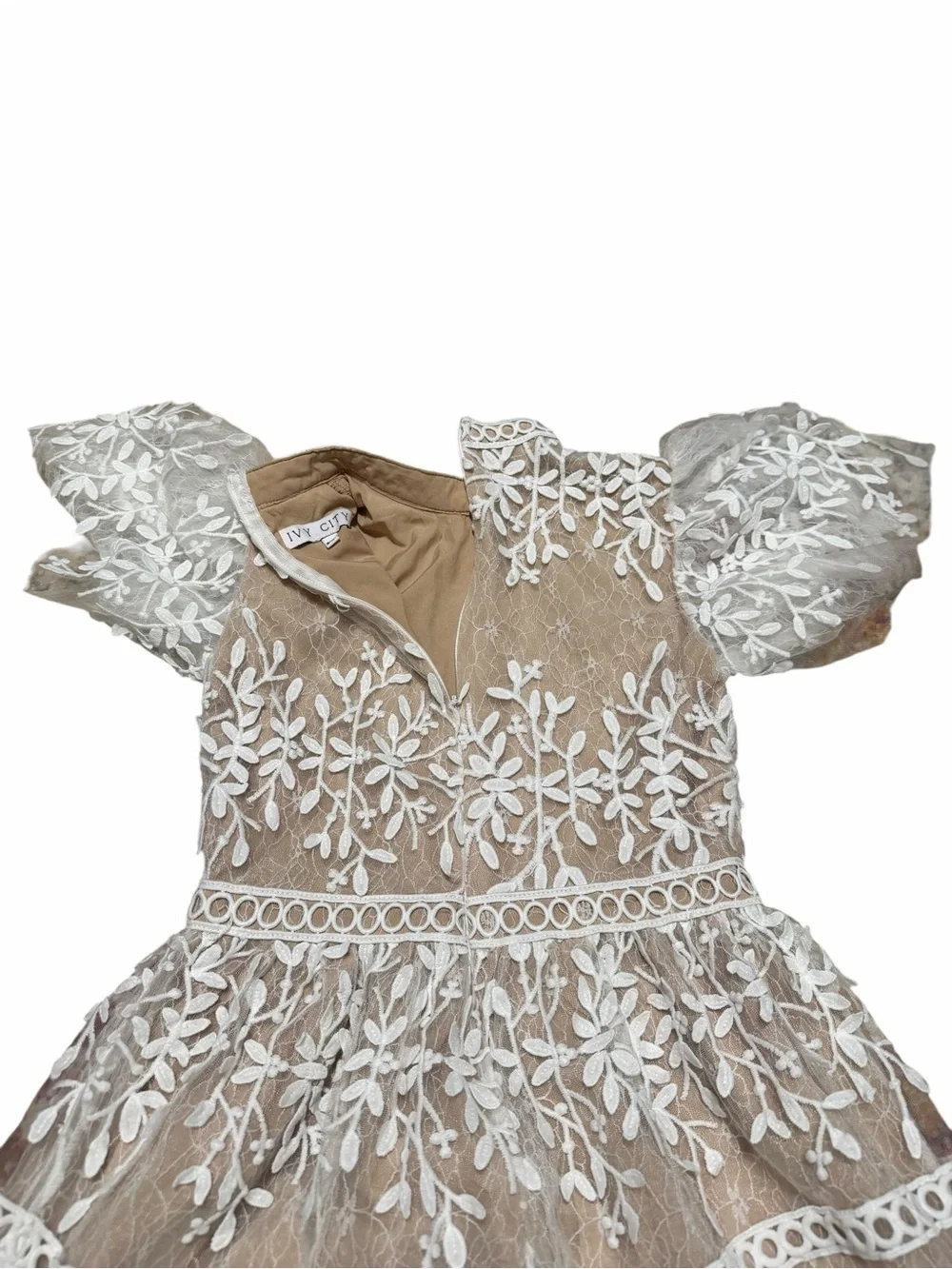 Ivy City Co Mini Sicily Dress Flutter Sleeves| White/Champagne | Size 9/10T